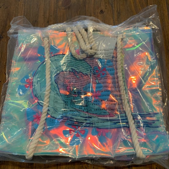 - DIsney Parks Stitch Beach Tote 16" x 14 - Picture 4 of 4